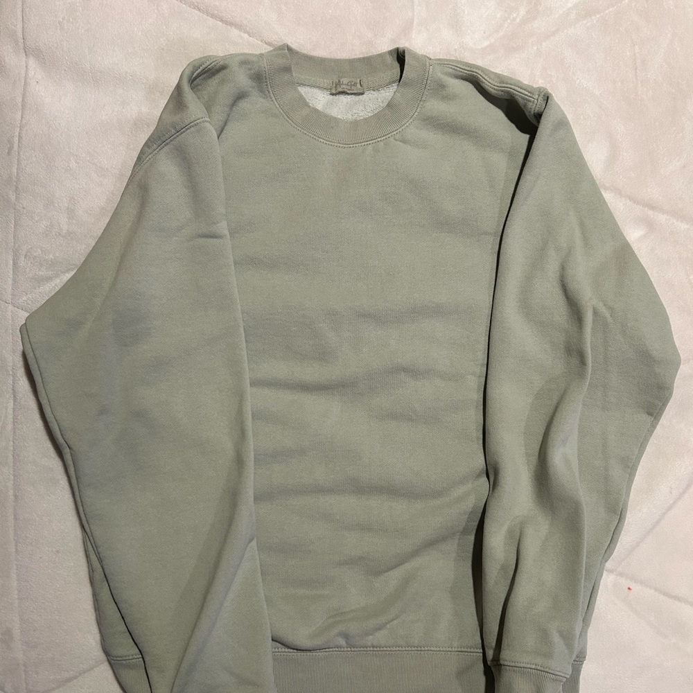 Brandy Melville Crewneck